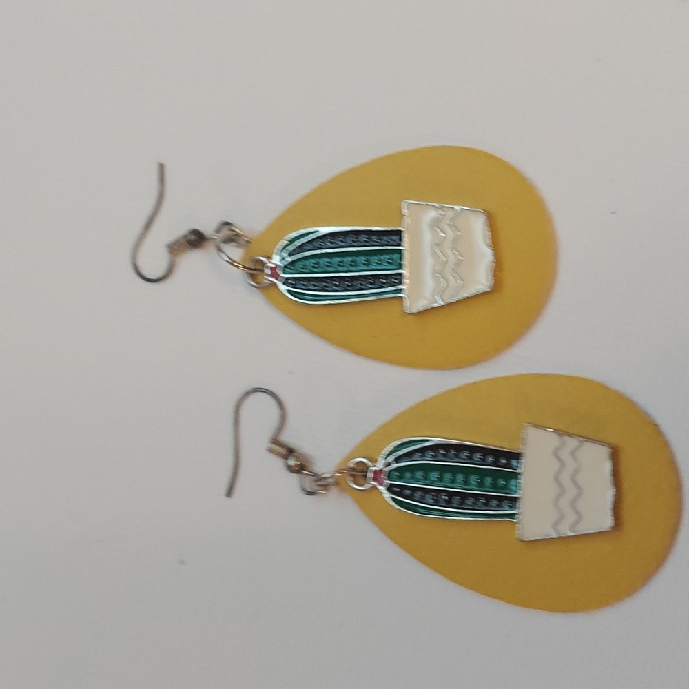 Cactus earrings with yellow leather back